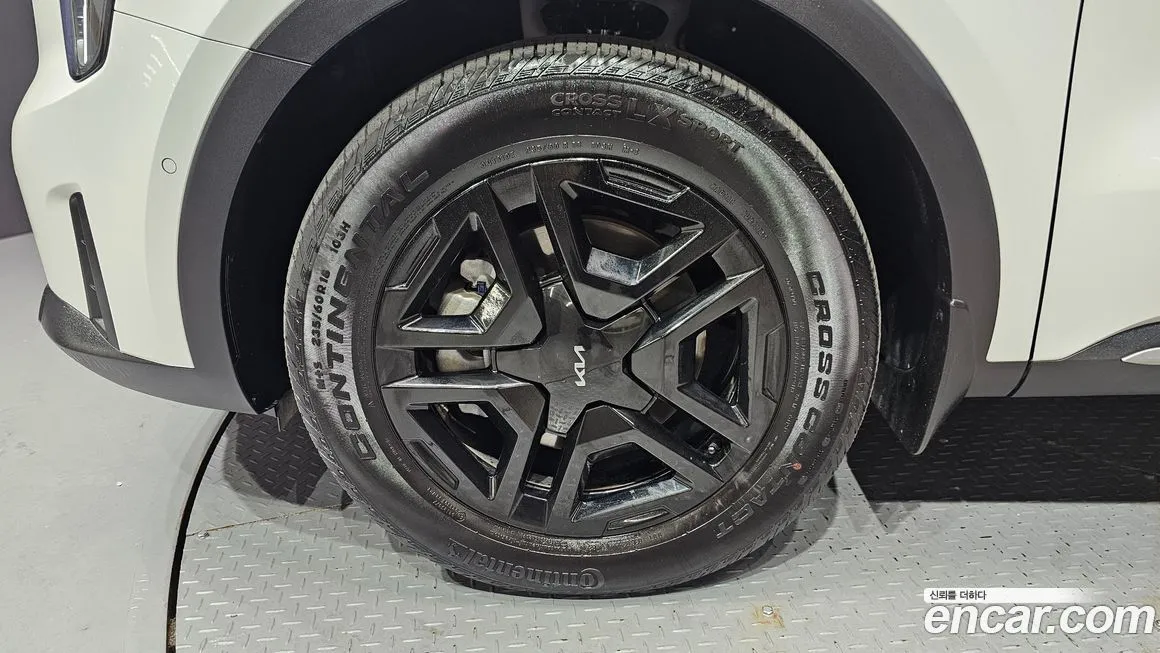 Kia Sorento — фото 10