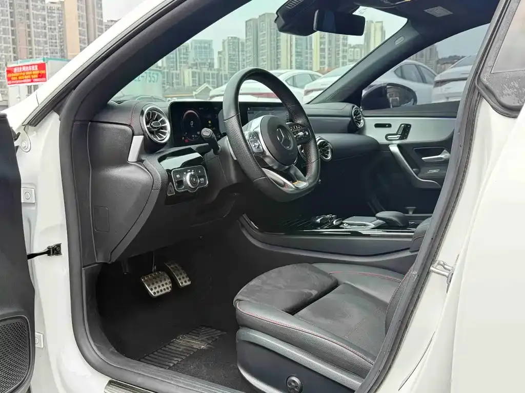 Mercedes-Benz CLA (Import) — фото 7