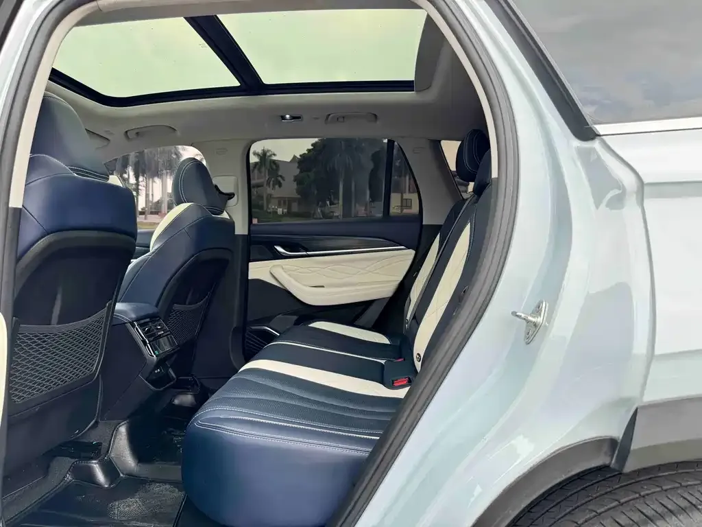 Geely Xingyue L 2023 из CN, фото 10