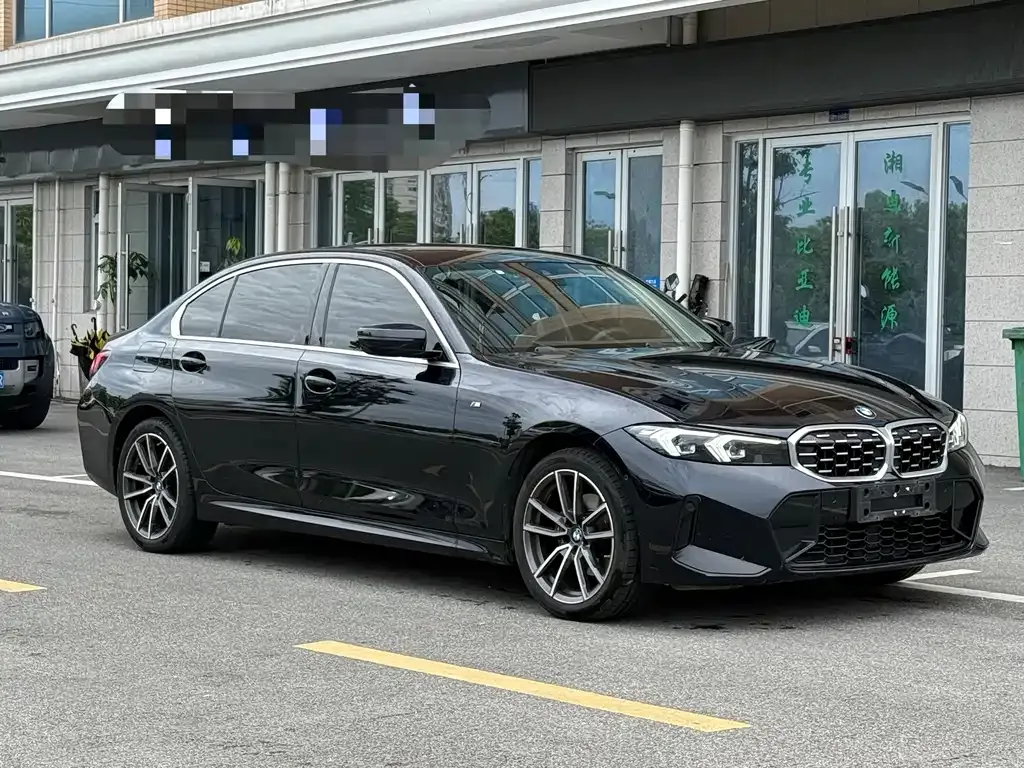 BMW 3 Series — фото 1