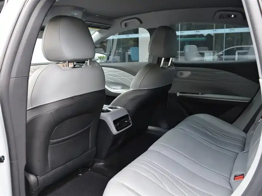 Geely Galaxy E8 2024 из CN, фото 9