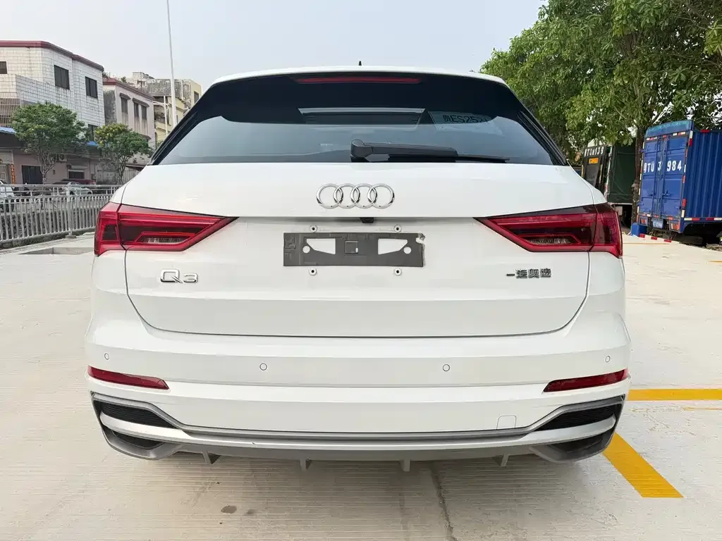 Audi Q3 — фото 2