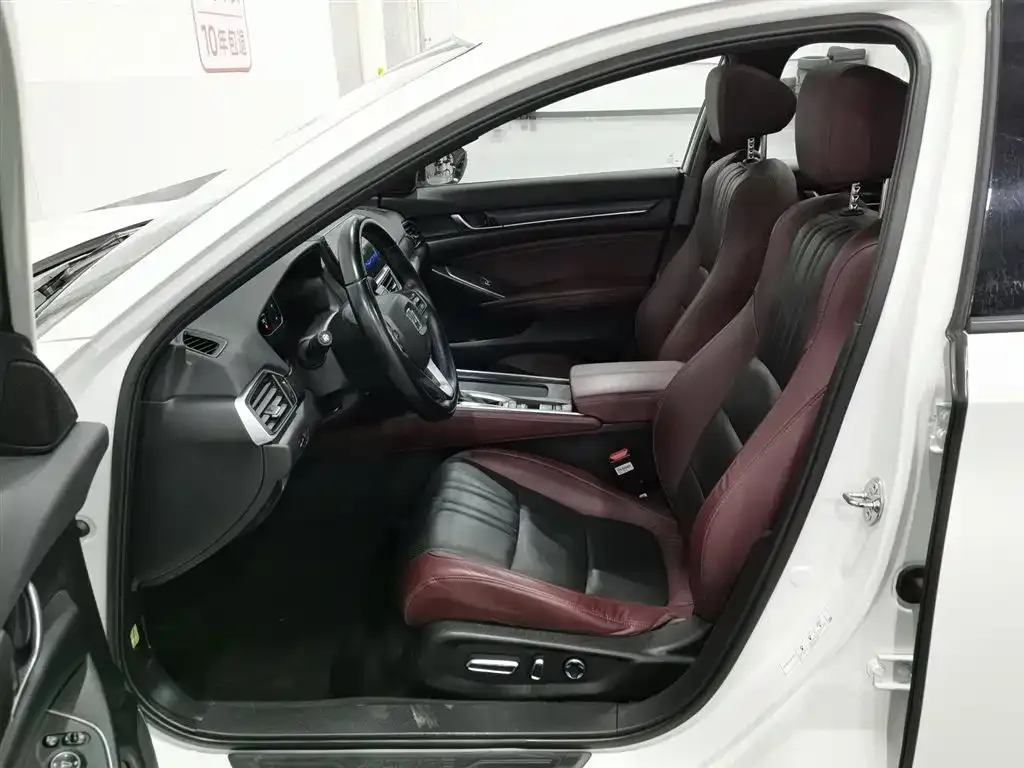 Honda Inspire 2023 из CN, фото 10