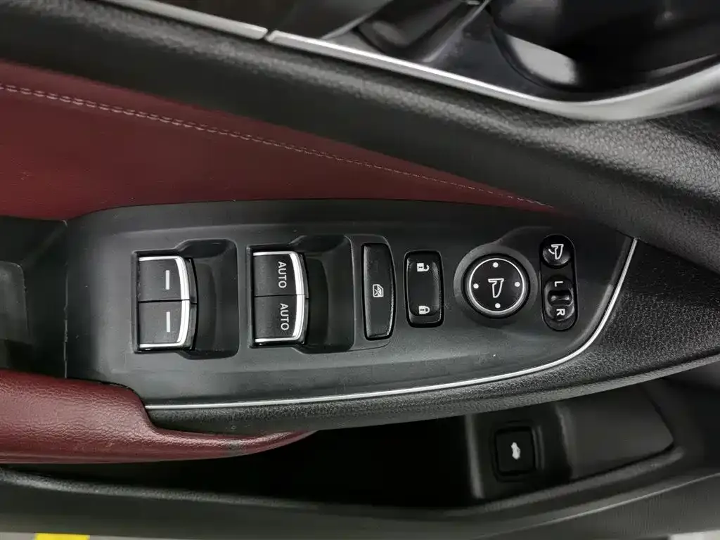 Honda Inspire 2023 из CN, фото 7