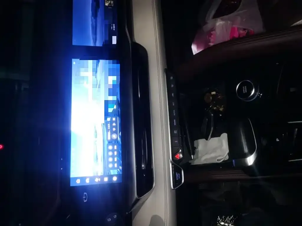 Geely Xingyue L 2021 из CN, фото 2