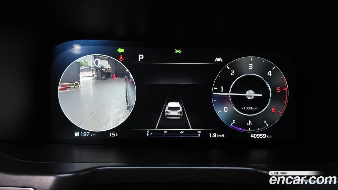 Kia Sorento — фото 10