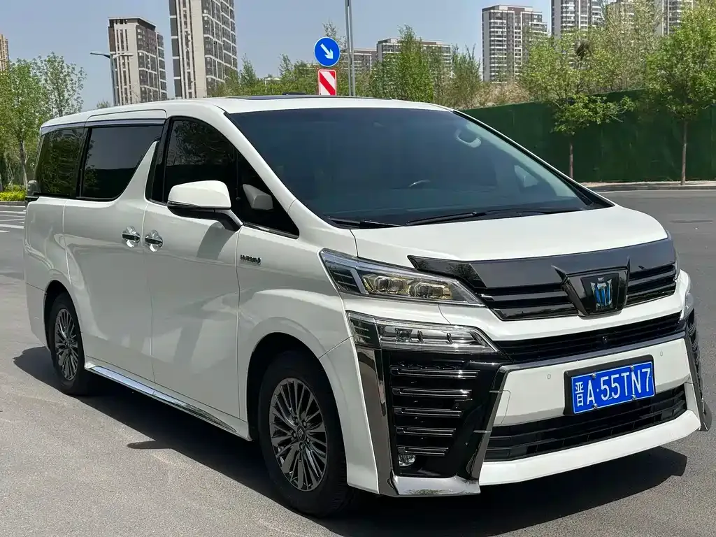 Toyota Vellfire — фото 5
