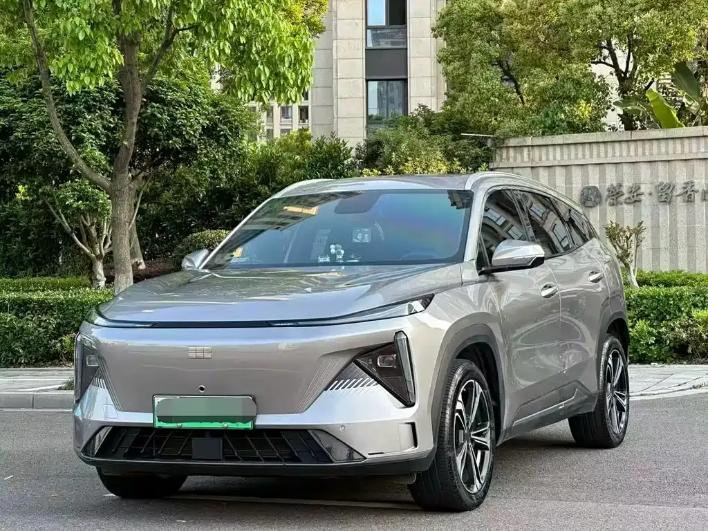 Geely Galaxy L7 — фото 1
