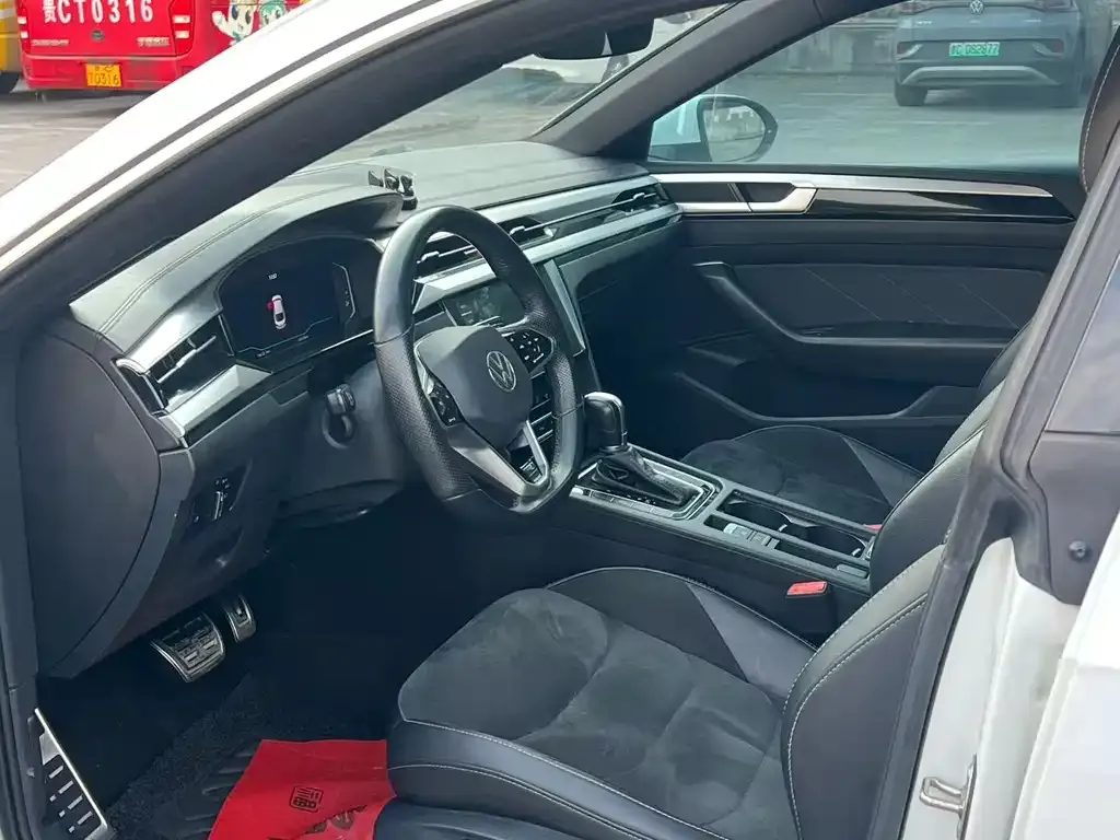 Volkswagen CC 2022 из CN, фото 8