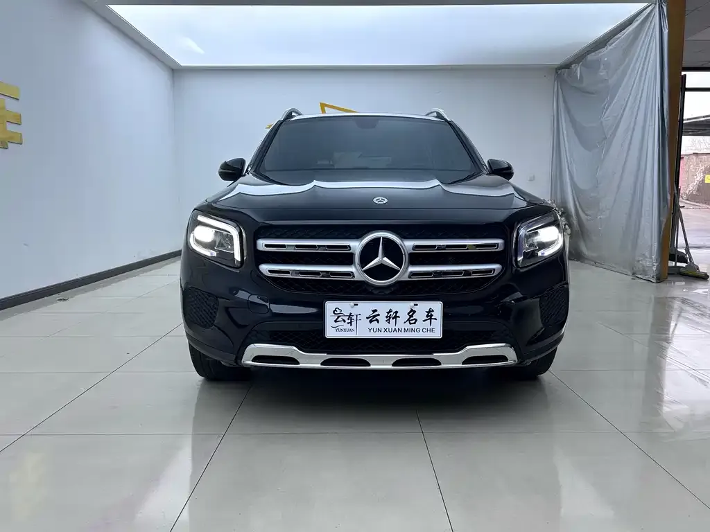 Mercedes-Benz GLB — фото 10