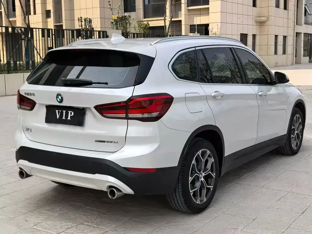 BMW X1 — фото 4