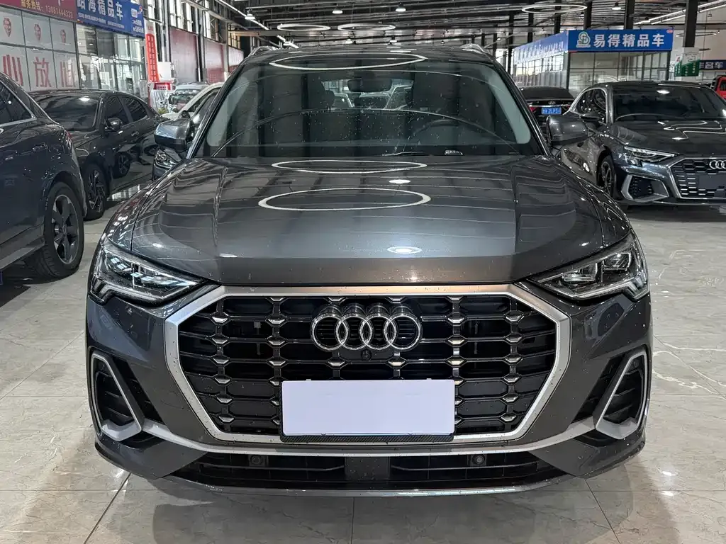Audi Q3 — фото 6
