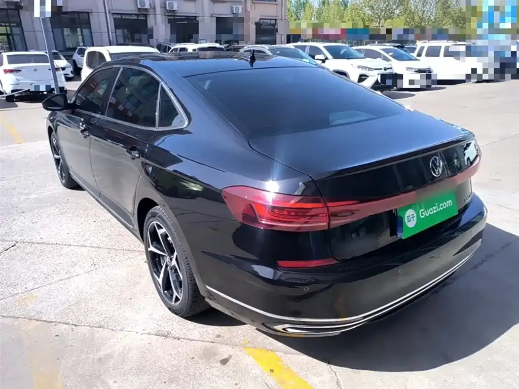 Volkswagen Passat — фото 10