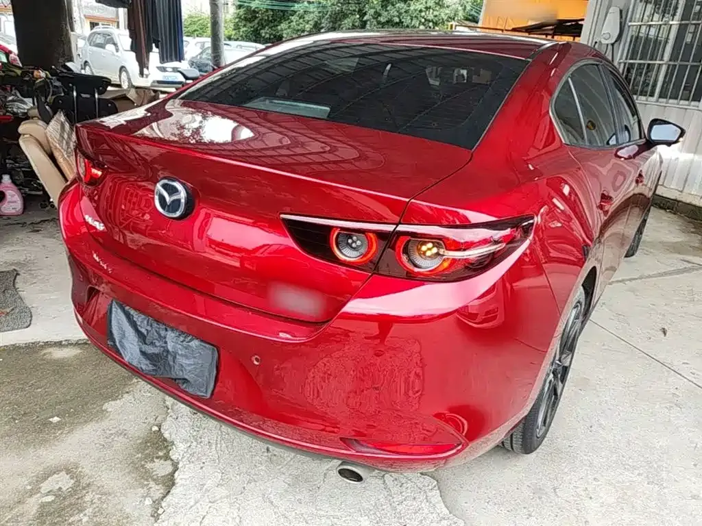 Mazda 3 Axela — фото 10