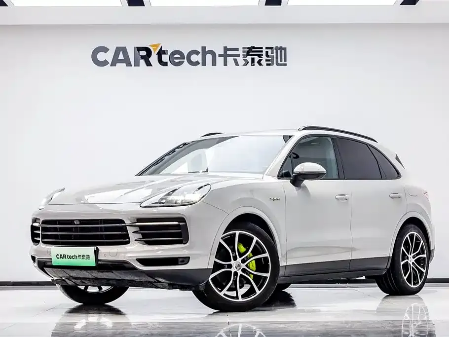 Porsche Cayenne Hybrid 2023 из CN, фото 1