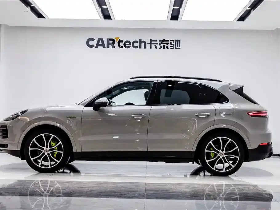 Porsche Cayenne Hybrid 2023 из CN, фото 8