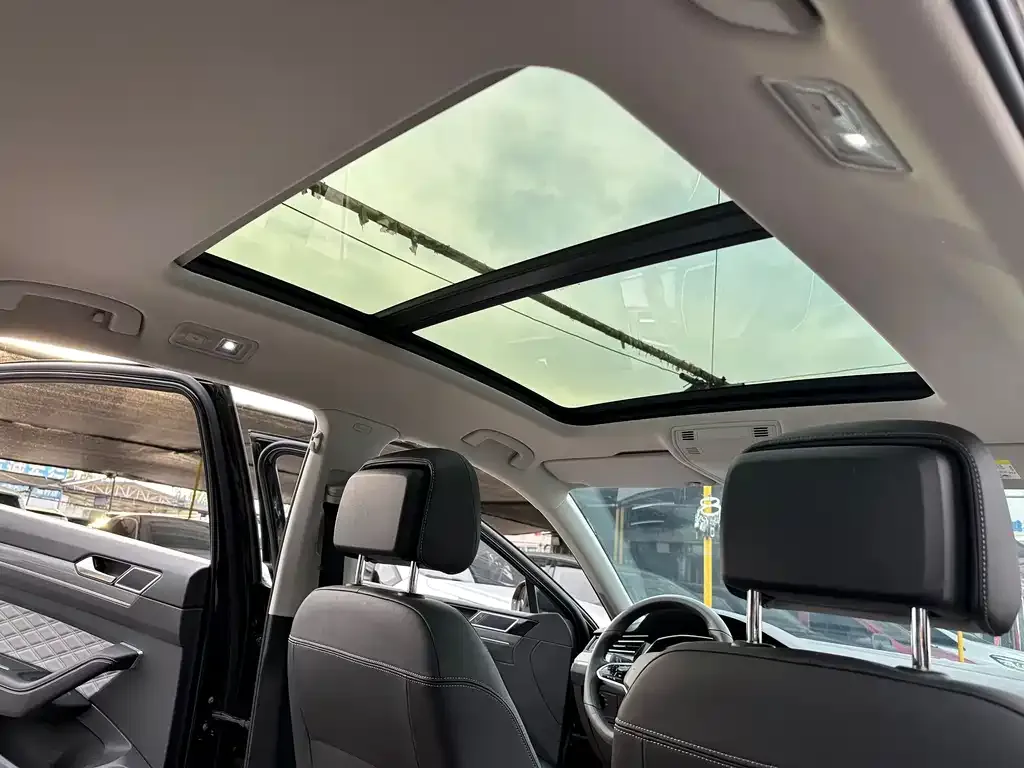 Volkswagen Magotan 2023 из CN, фото 9