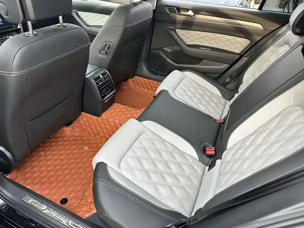 Volkswagen Magotan 2023 из CN, фото 5