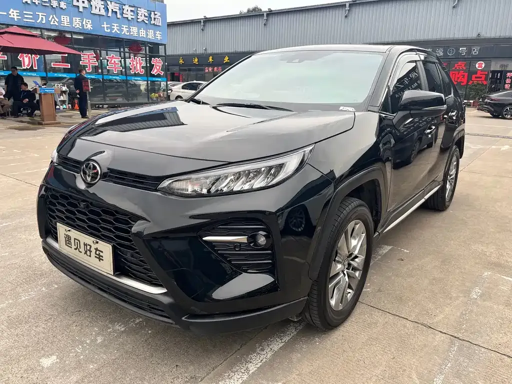 Toyota Wildlander — фото 1