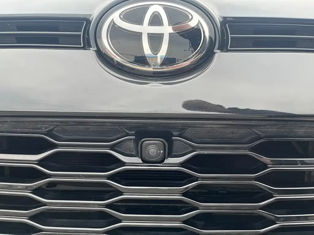 Toyota Wildlander — фото 10