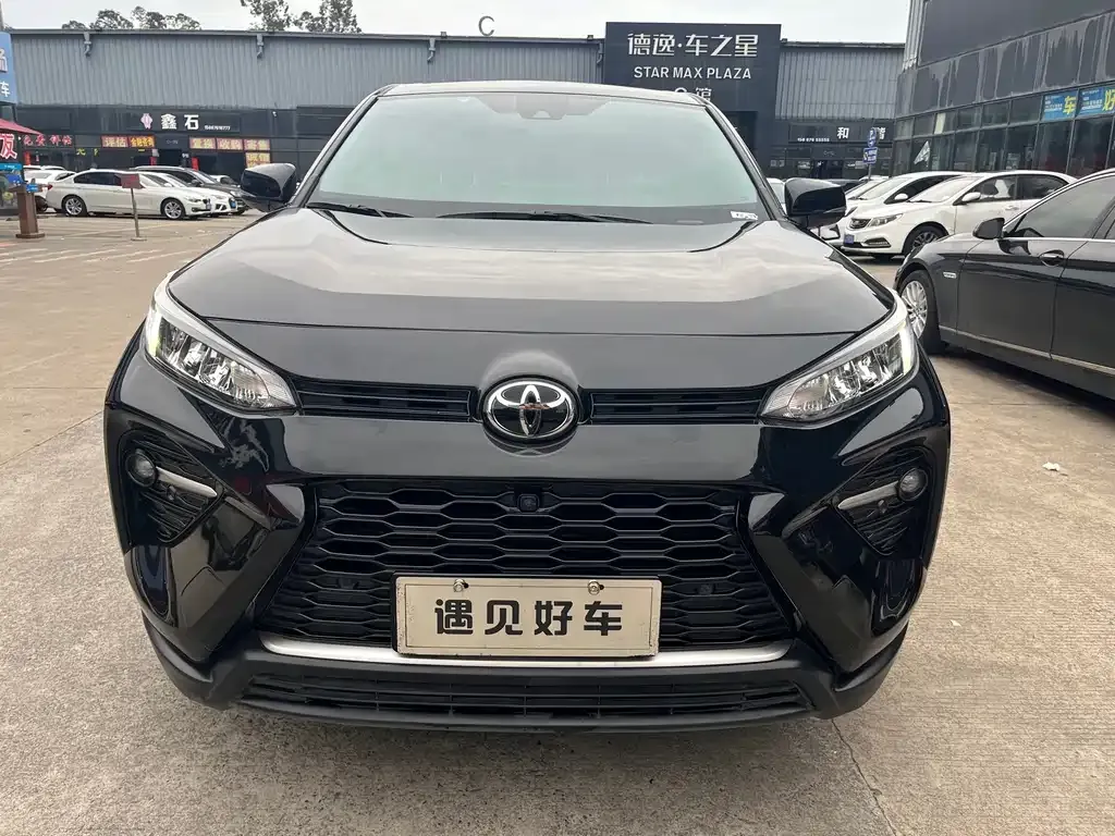 Toyota Wildlander — фото 9