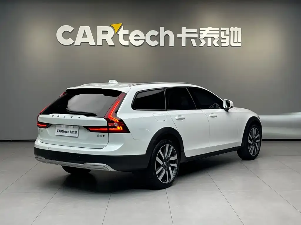 Volvo V90 — фото 2
