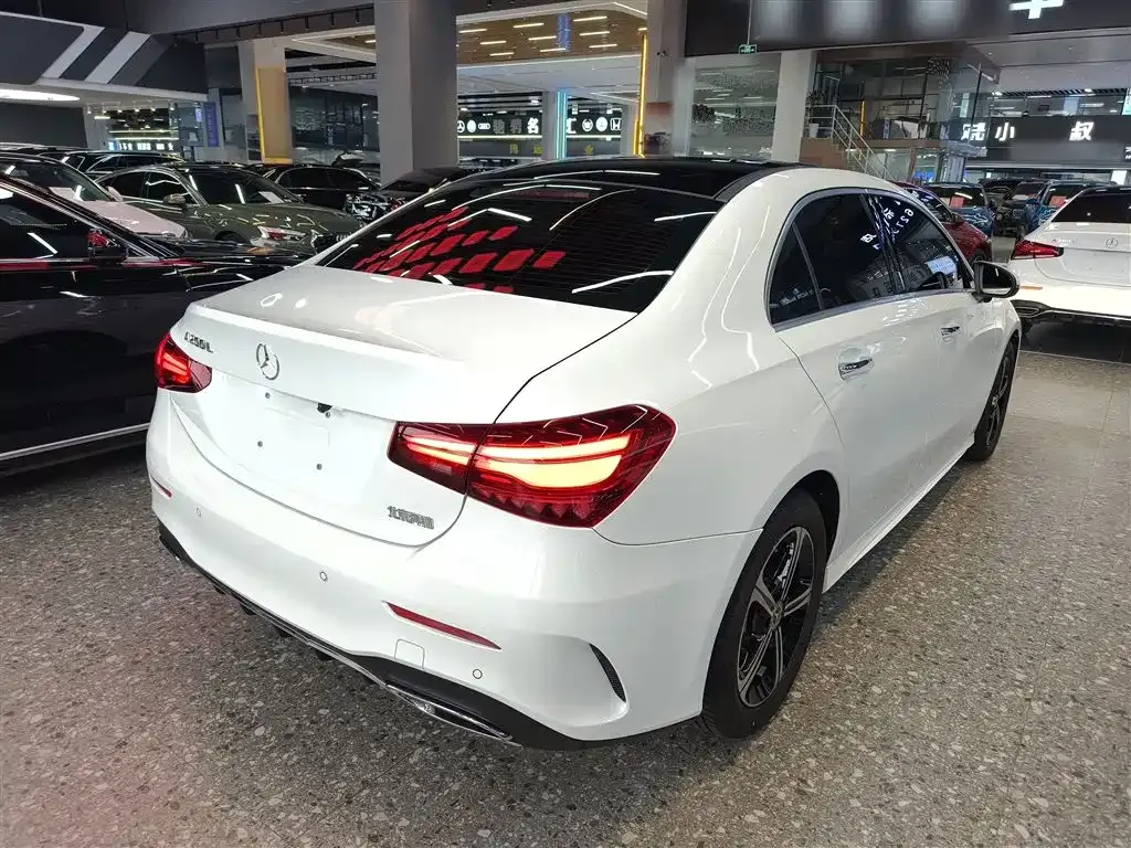 Mercedes-Benz A-Class — фото 10