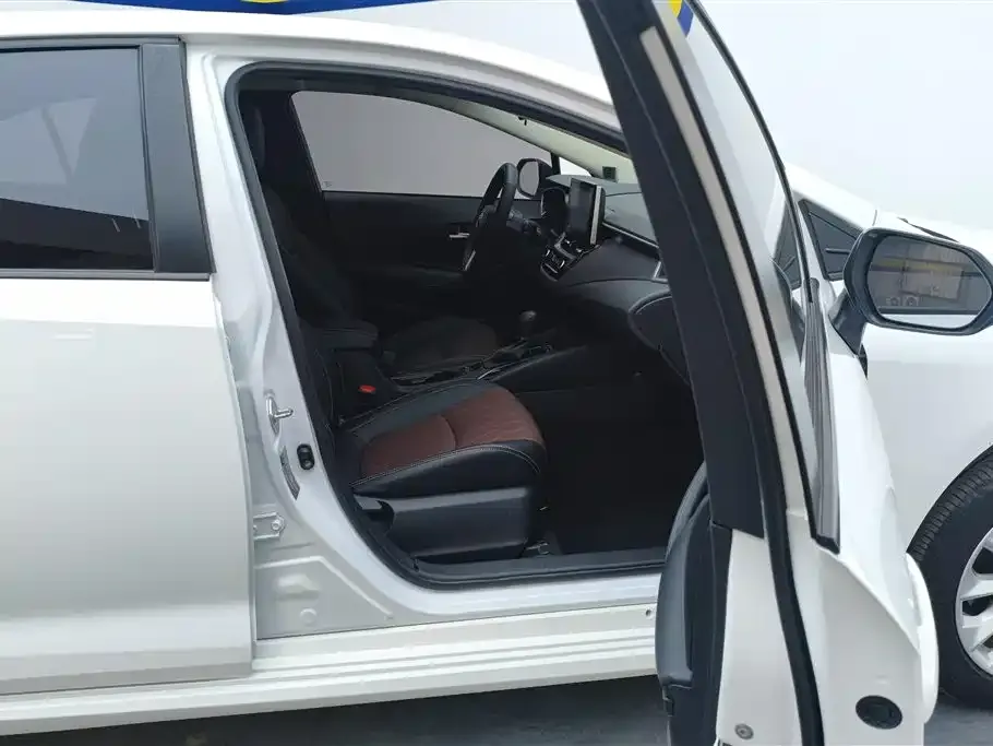 Toyota Corolla 2021 из CN, фото 7