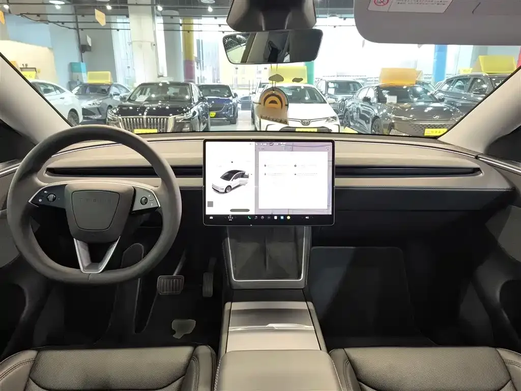 Tesla Model Y — фото 7