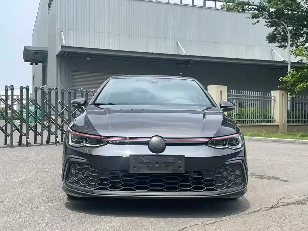 Volkswagen Golf GTI — фото 4