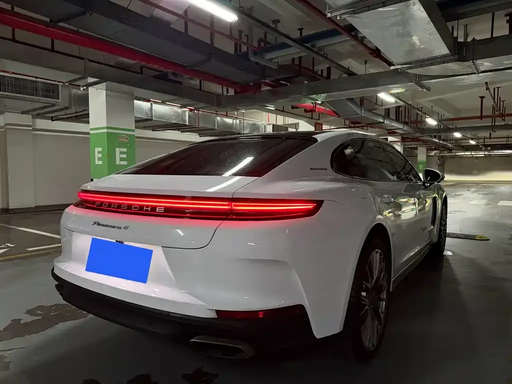 Porsche Panamera 2024 из CN, фото 4