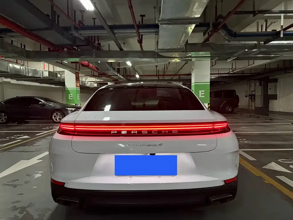 Porsche Panamera 2024 из CN, фото 9