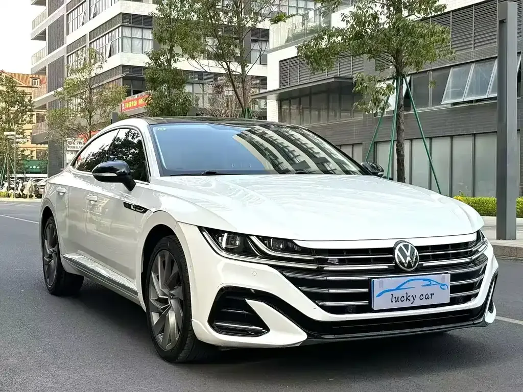 Volkswagen CC 2023 из CN, фото 10
