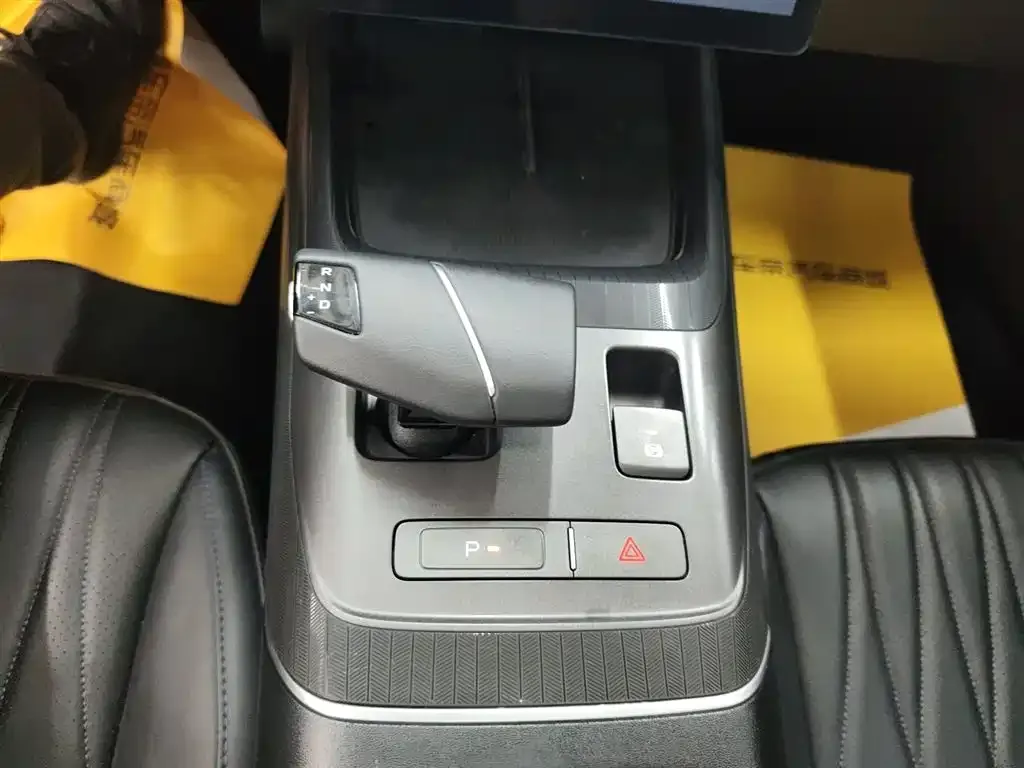Changan Yida 2024 из CN, фото 6