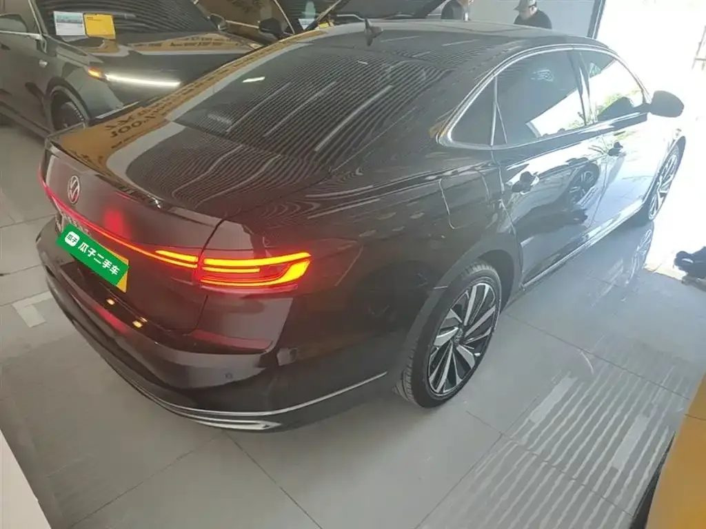 Volkswagen Passat — фото 3
