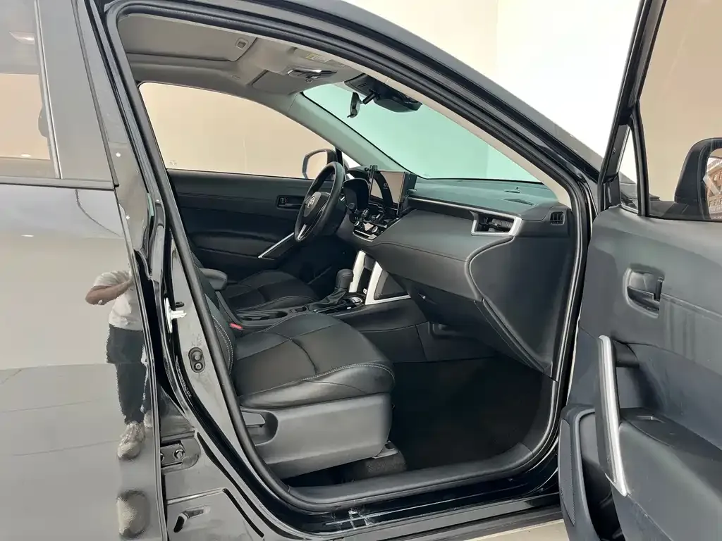 Toyota Frontlander 2024 из CN, фото 7
