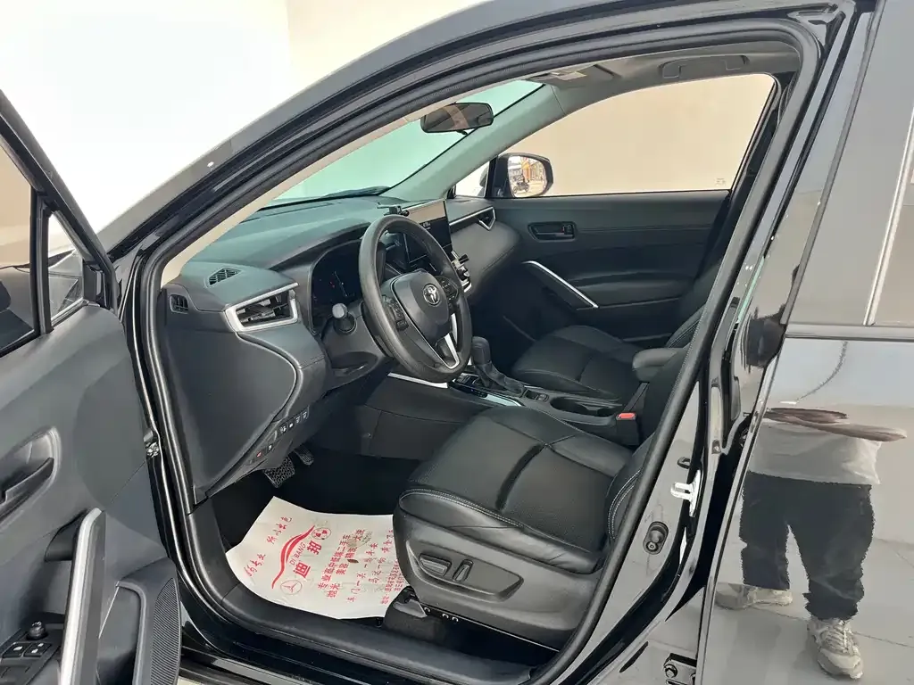 Toyota Frontlander 2024 из CN, фото 8