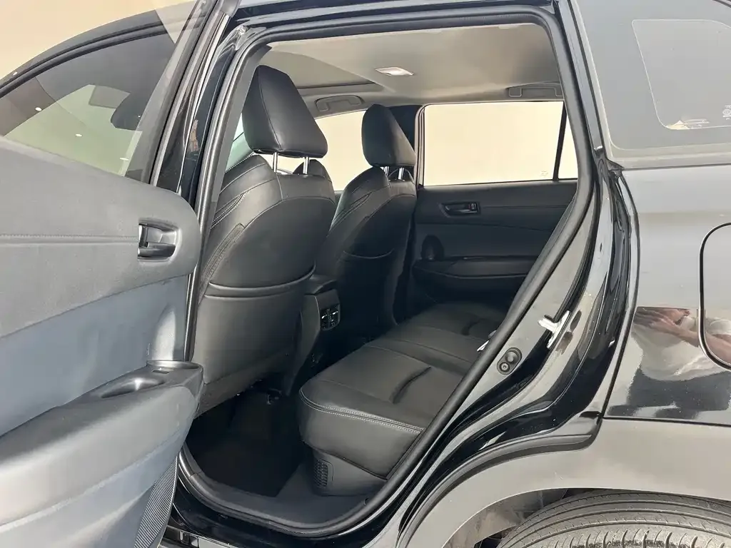 Toyota Frontlander 2024 из CN, фото 9