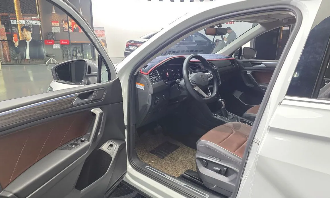 Volkswagen Tiguan — фото 6