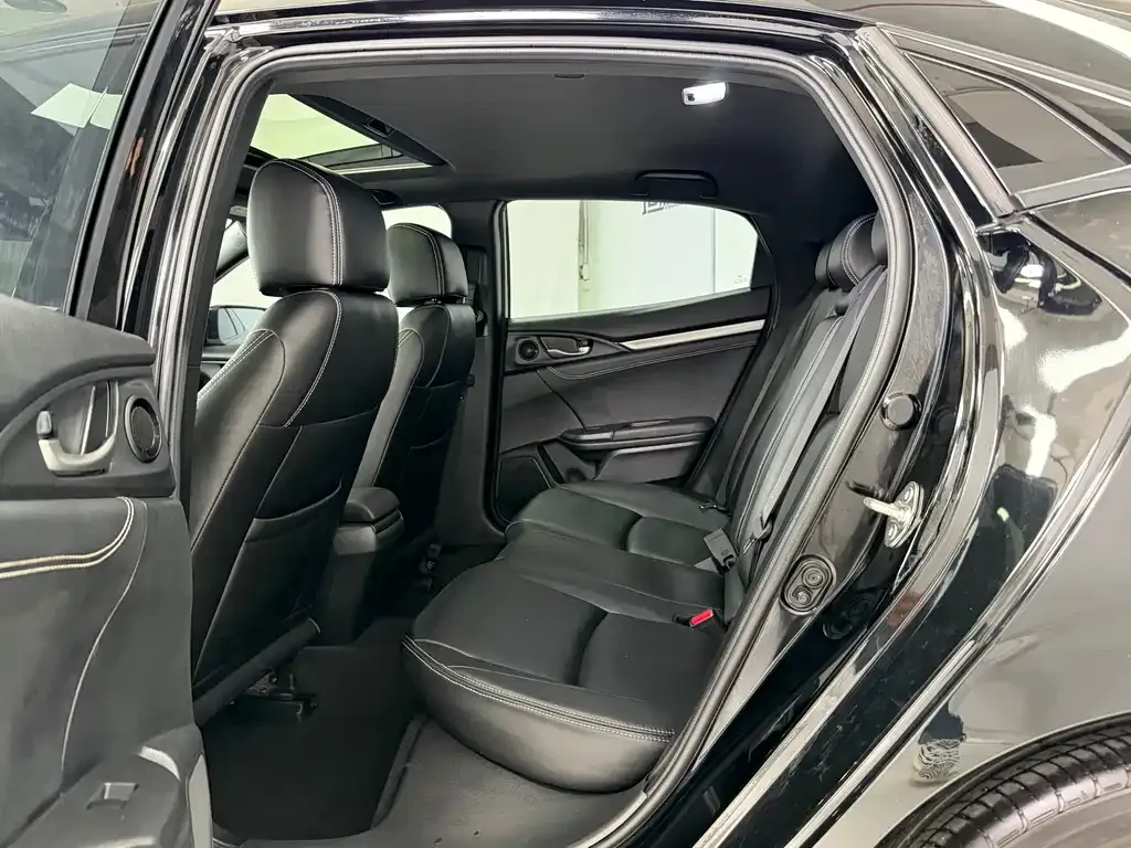 Honda Civic — фото 7