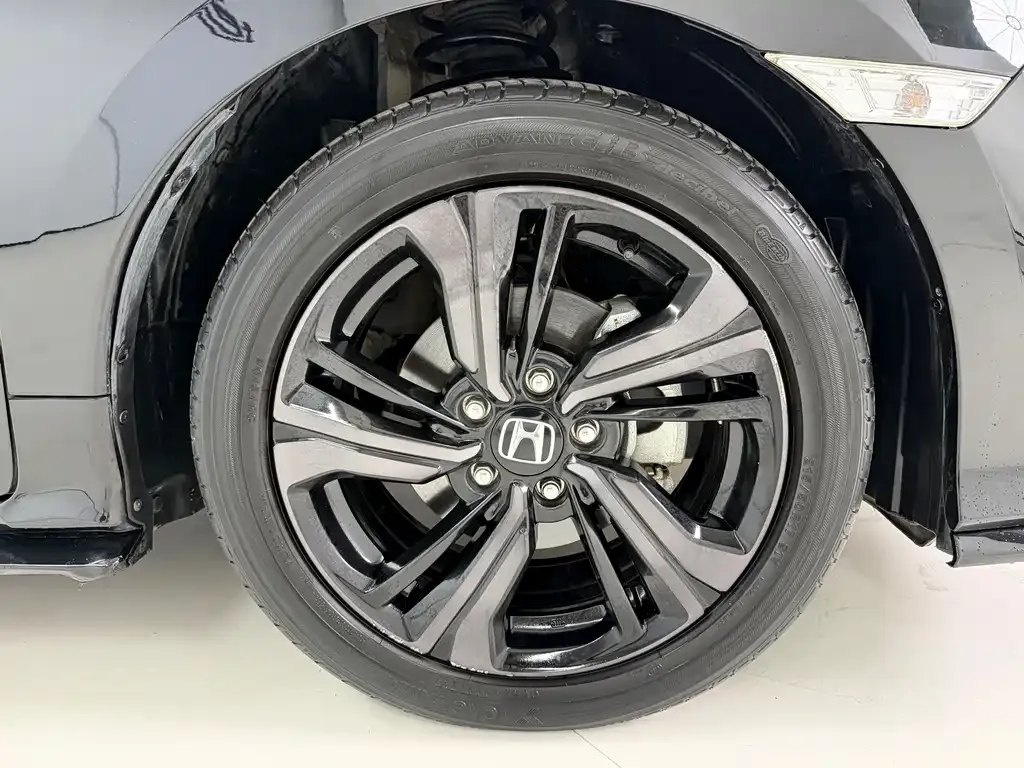 Honda Civic — фото 9