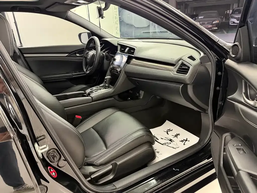 Honda Civic — фото 2