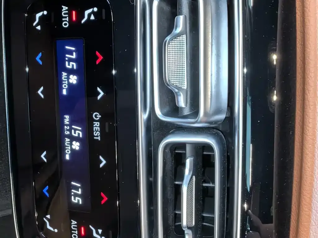 Mercedes-Benz S-Class New Energy 2023 из CN, фото 2