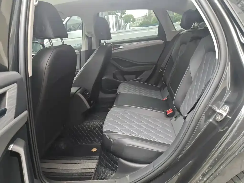 Volkswagen Sagitar 2023 из CN, фото 2