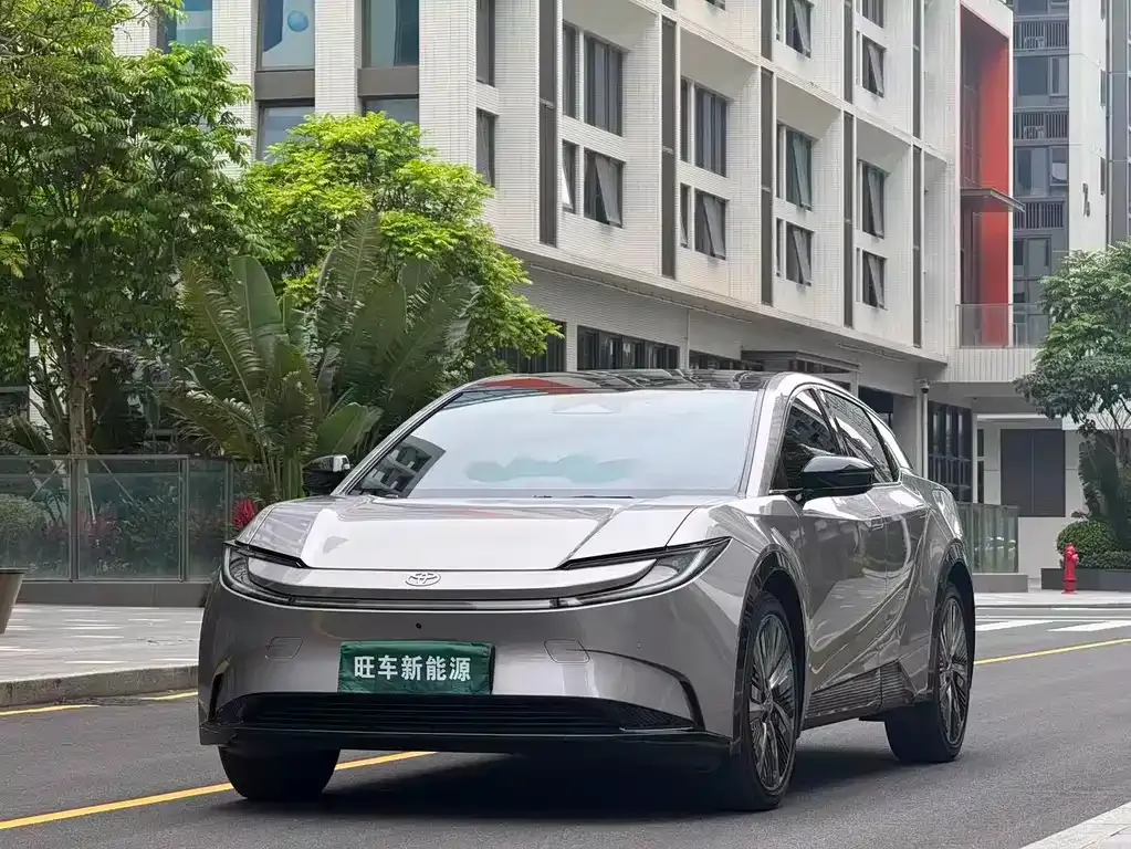 Toyota bZ5