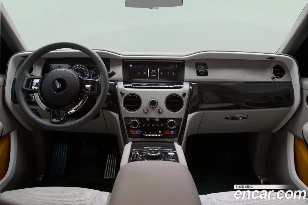 Rolls-Royce Cullinan 2024 из KR, фото 10