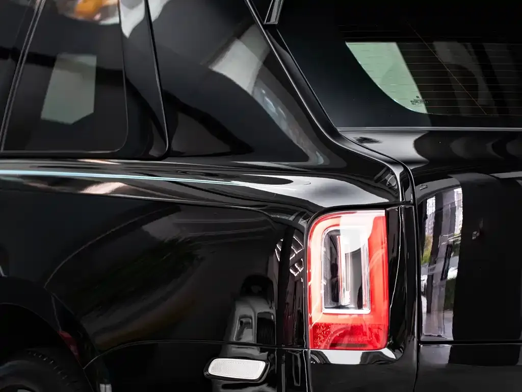 Rolls-Royce Cullinan 2023 из CN, фото 9