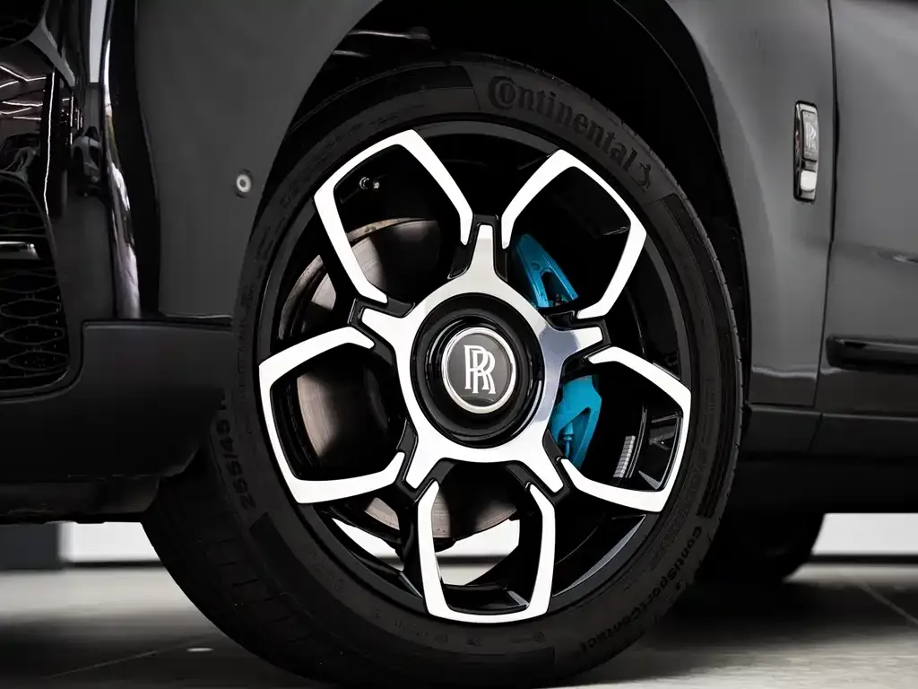 Rolls-Royce Cullinan 2023 из CN, фото 3