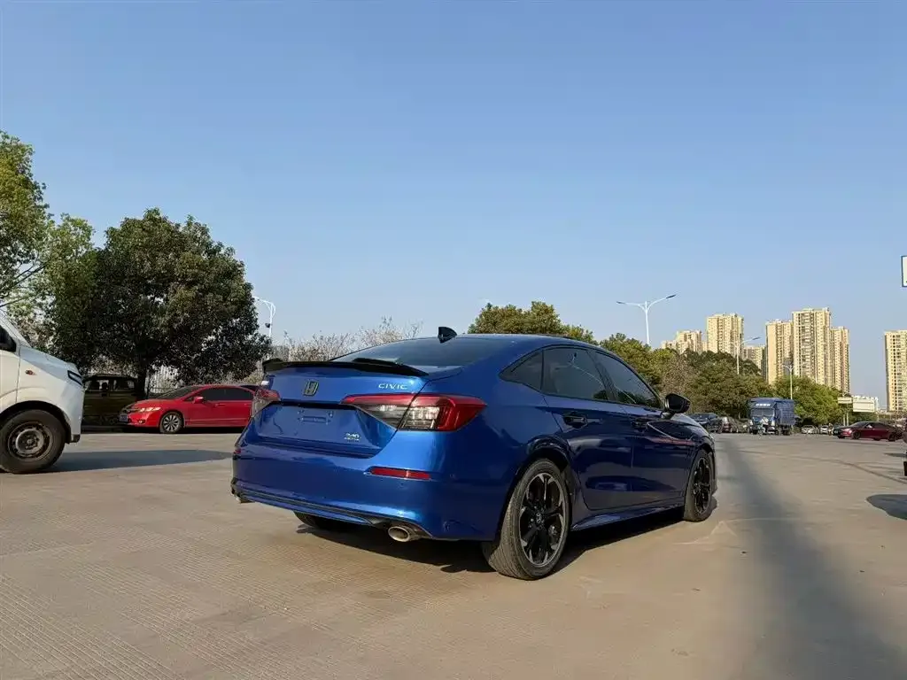 Honda Civic — фото 5
