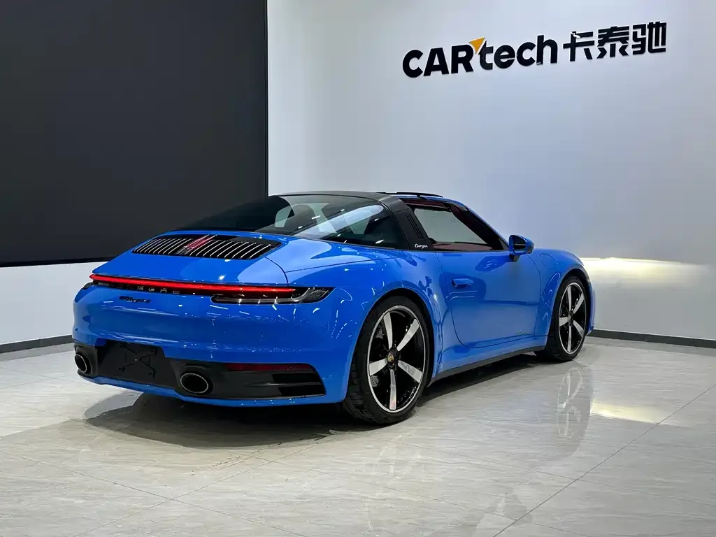 Porsche 911 2023 из CN, фото 7